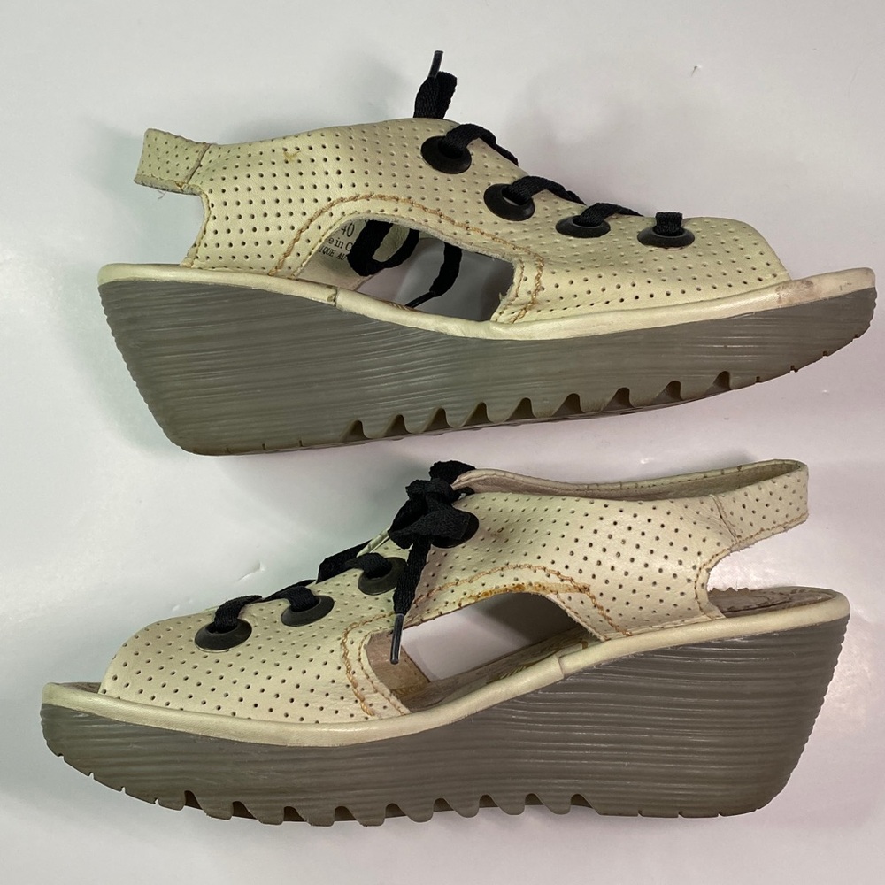 Fly London Wedge Leather Sandals Size 9 Cream Cut Out Perforated Lace Ups - Picture 3 of 16